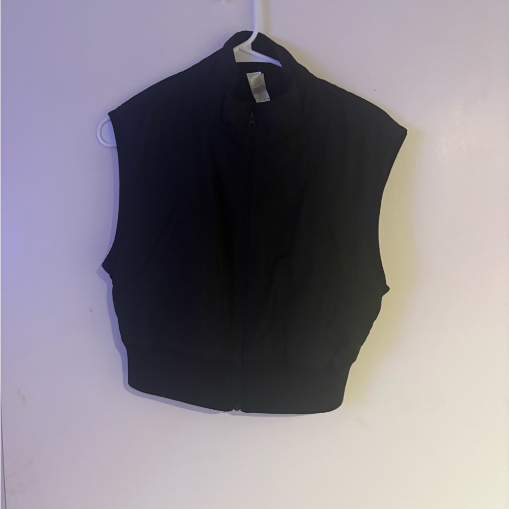 ALO Yoga Black Sleeveless Zip-Up Vest